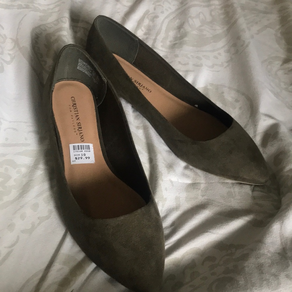 Christian Siriano Olive green Flat (Never worn)